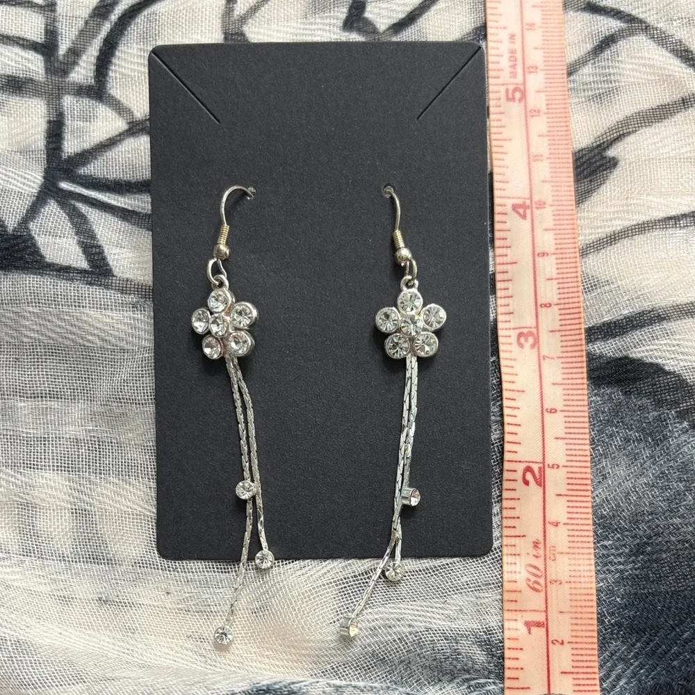 🖤Silver Crystal Flower Drop Earrings🖤 - Picture 1 of 1
